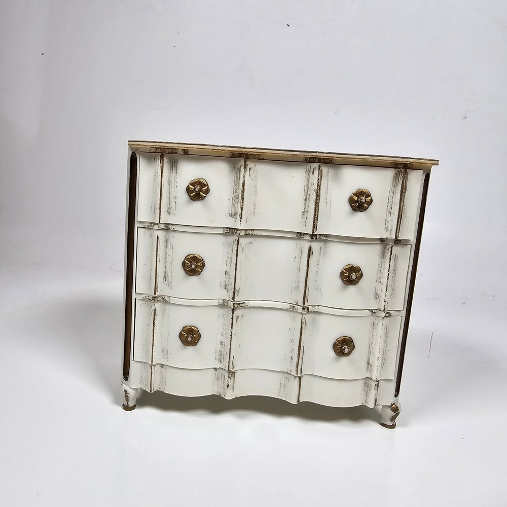 Vintage Petite Princess Ideal Fantasy‎ Dresser